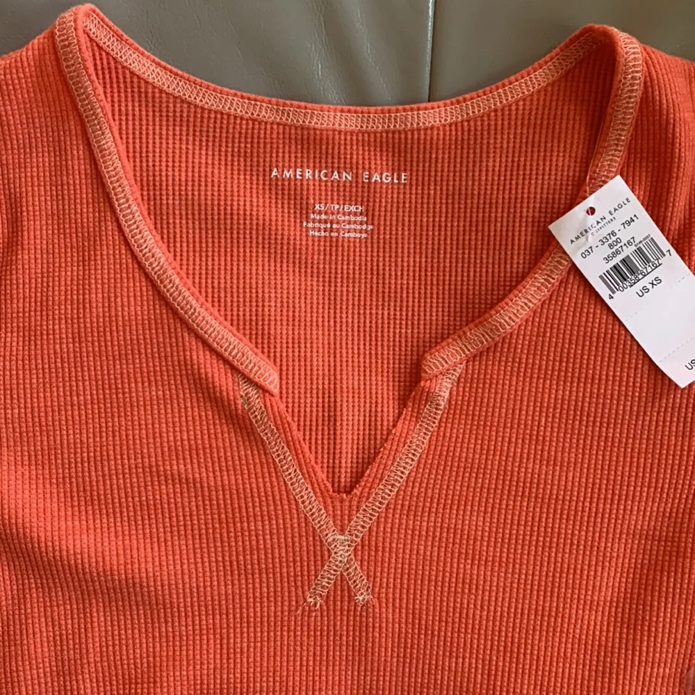American Eagle tee
